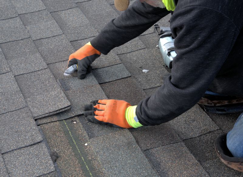 Asphalt Roof Repair in Hubbard, OH